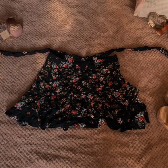 Forever 21 Dresses & Skirts - Forever 21 large floral skirt- brand new!